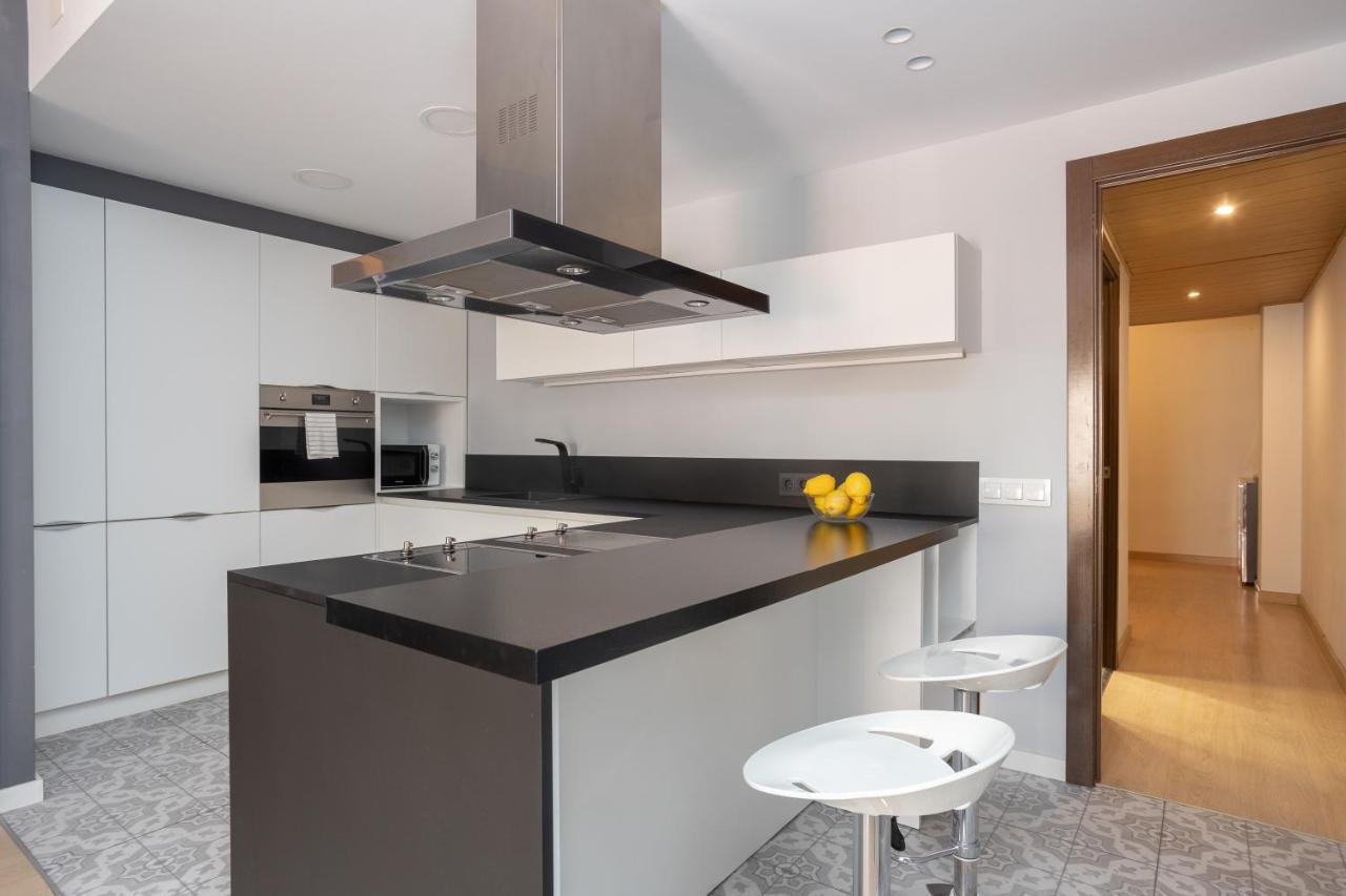 Sunny Beachside Haven 2 Bd In The Marina District Barcelone